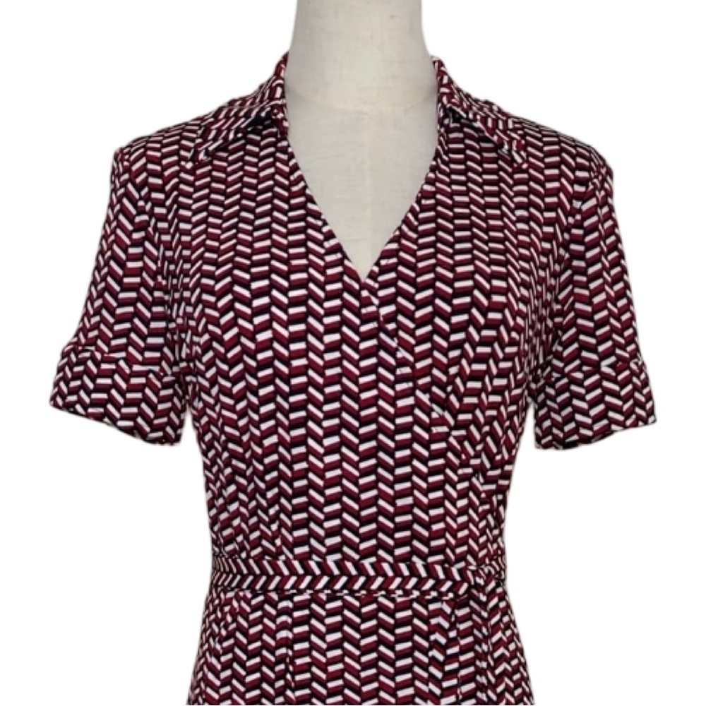 LOFT Geometric Print Above the Knee-Length Wrap Dress Red Black White Size 4 - Picture 2 of 16